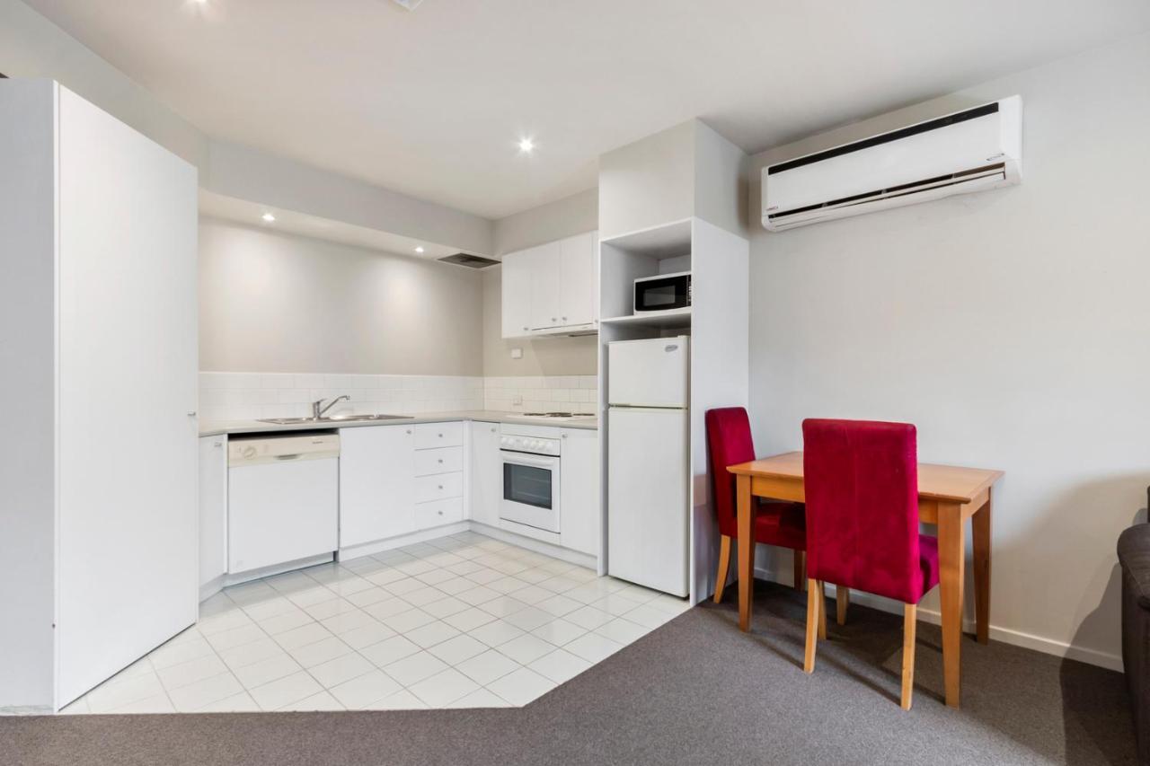 Knox International Hotel And Apartments Wantirna Extérieur photo
