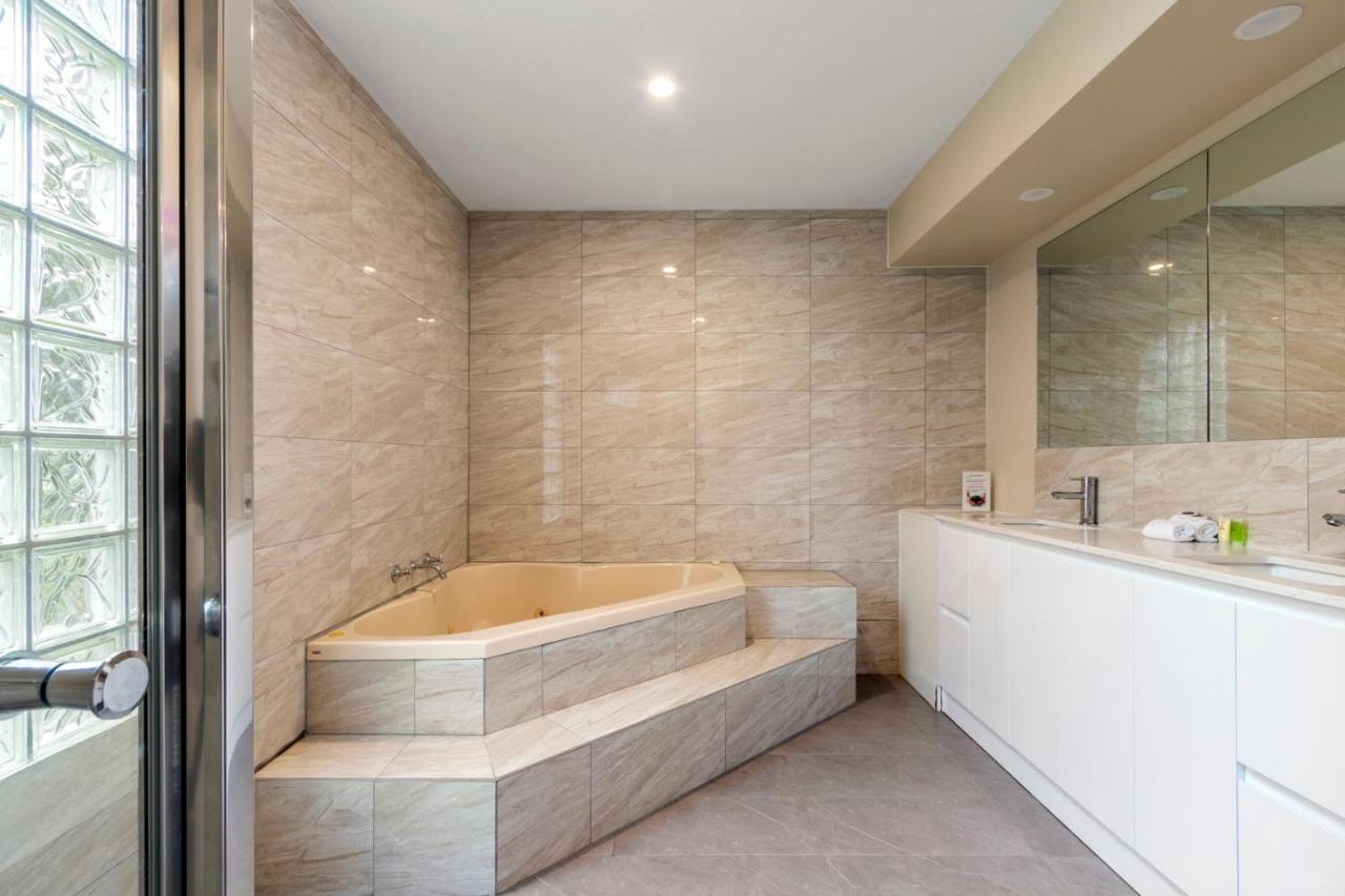 Knox International Hotel And Apartments Wantirna Extérieur photo