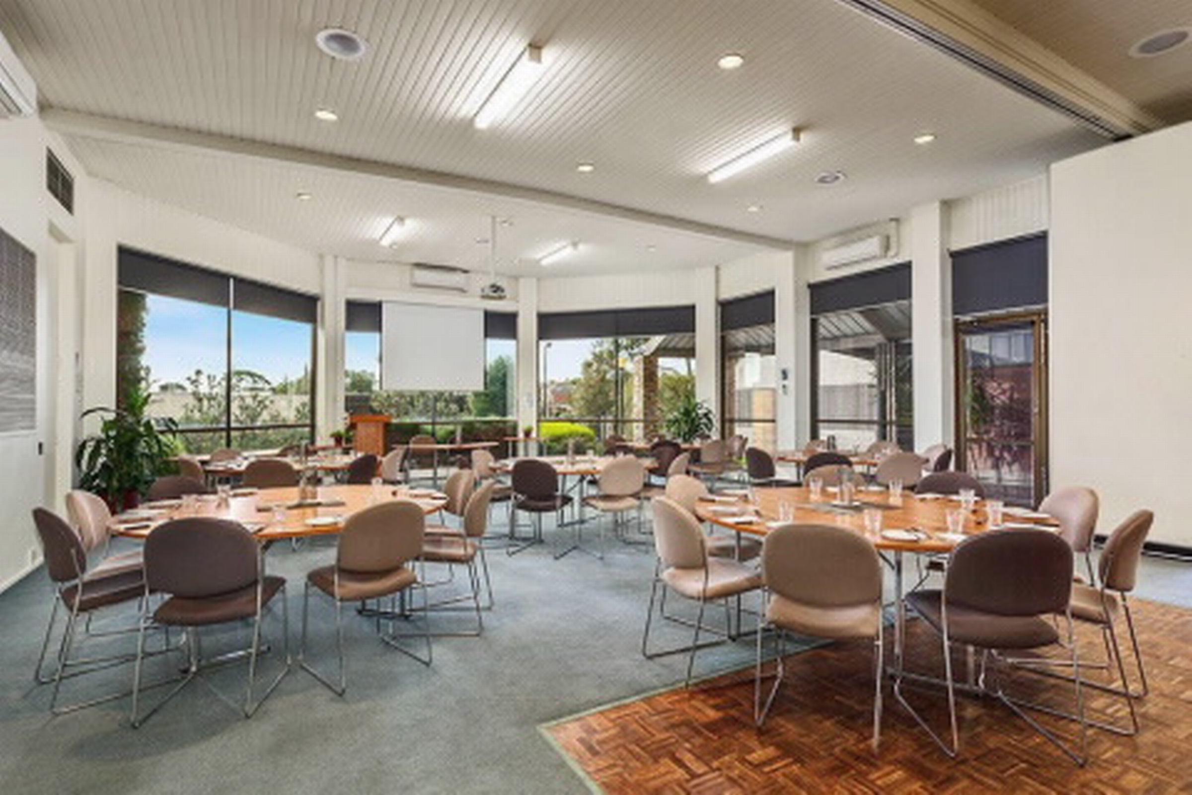 Knox International Hotel And Apartments Wantirna Extérieur photo