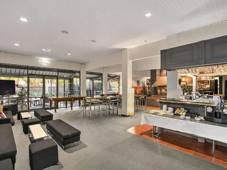 Knox International Hotel And Apartments Wantirna Extérieur photo