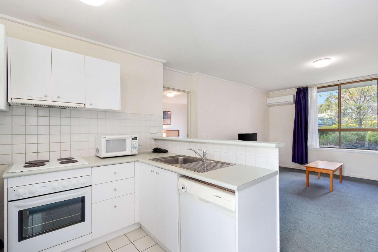 Knox International Hotel And Apartments Wantirna Extérieur photo